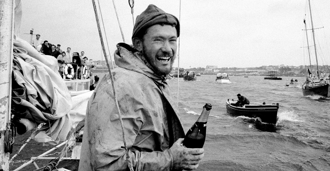 SAILORS SALUTE SIR ROBIN ON 50 YEAR ANNIVERSARY OF GOLDEN GLOBE VICTORY